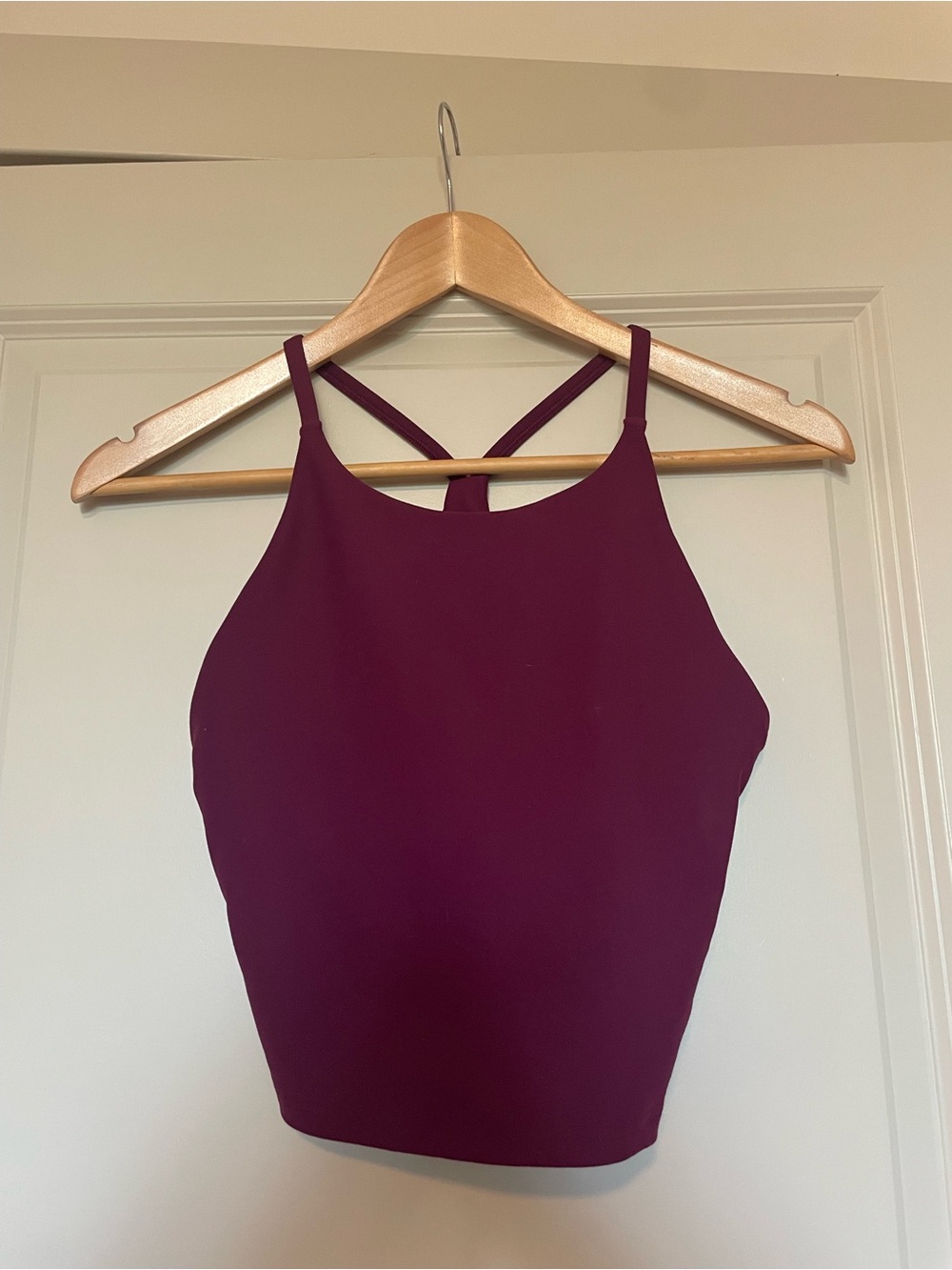 Old Navy Active Powersoft Light Support Built-In Bra Cropped Tank Top